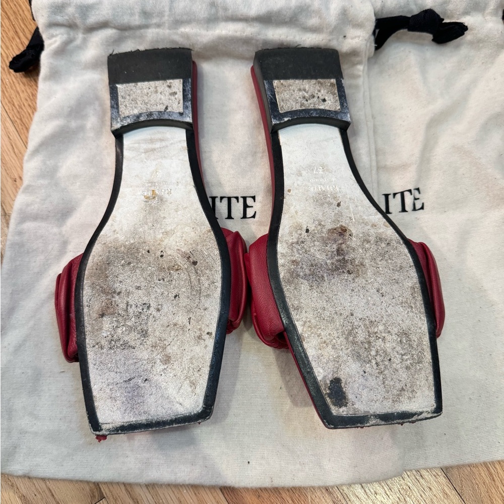 Khaite leather sandals - Picture 2 of 6